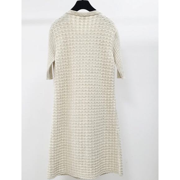 CHANEL 2017 Creme & Gold Viskose Lurex Knit Top - Size 38 - Picture 2 of 6